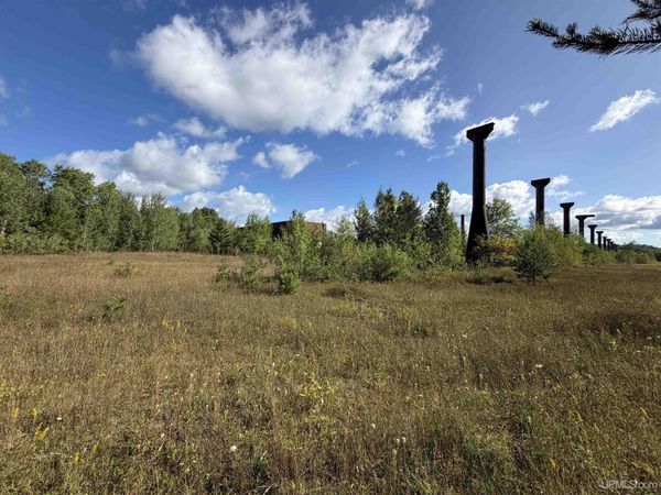401 Tracy Road, Negaunee, MI 49866