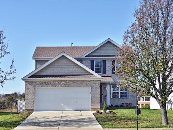 1401 Northshire Lane, Lake St Louis, MO 63367
