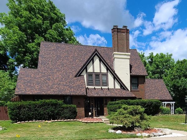 746 Oakridge Drive, Jackson, MI 49203
