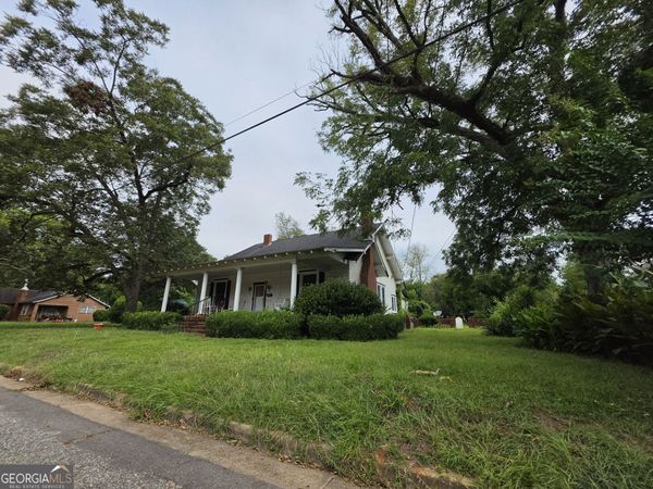 622 6th Avenue NE, Dawson, GA 39842