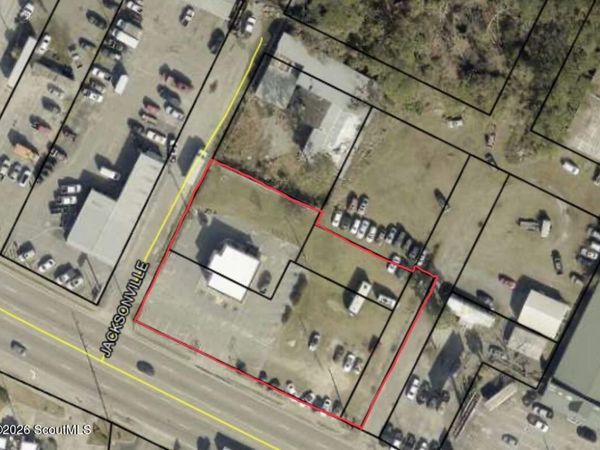 2017 Memorial Drive , Waycross, GA 31501