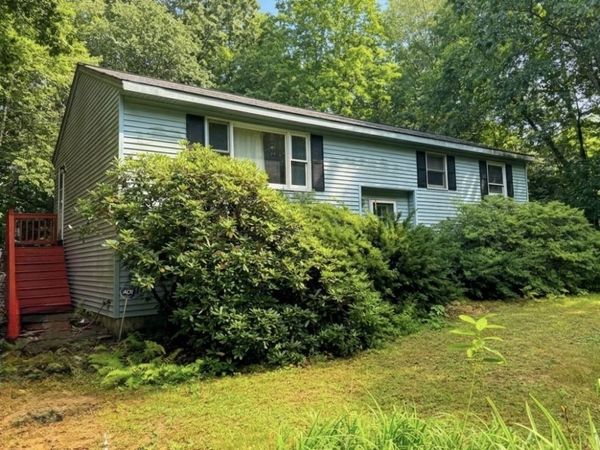 94 Long Hill Rd, Brookfield, MA 01506