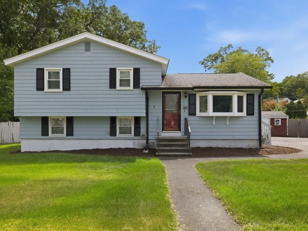 180 River St, Billerica, MA 01821