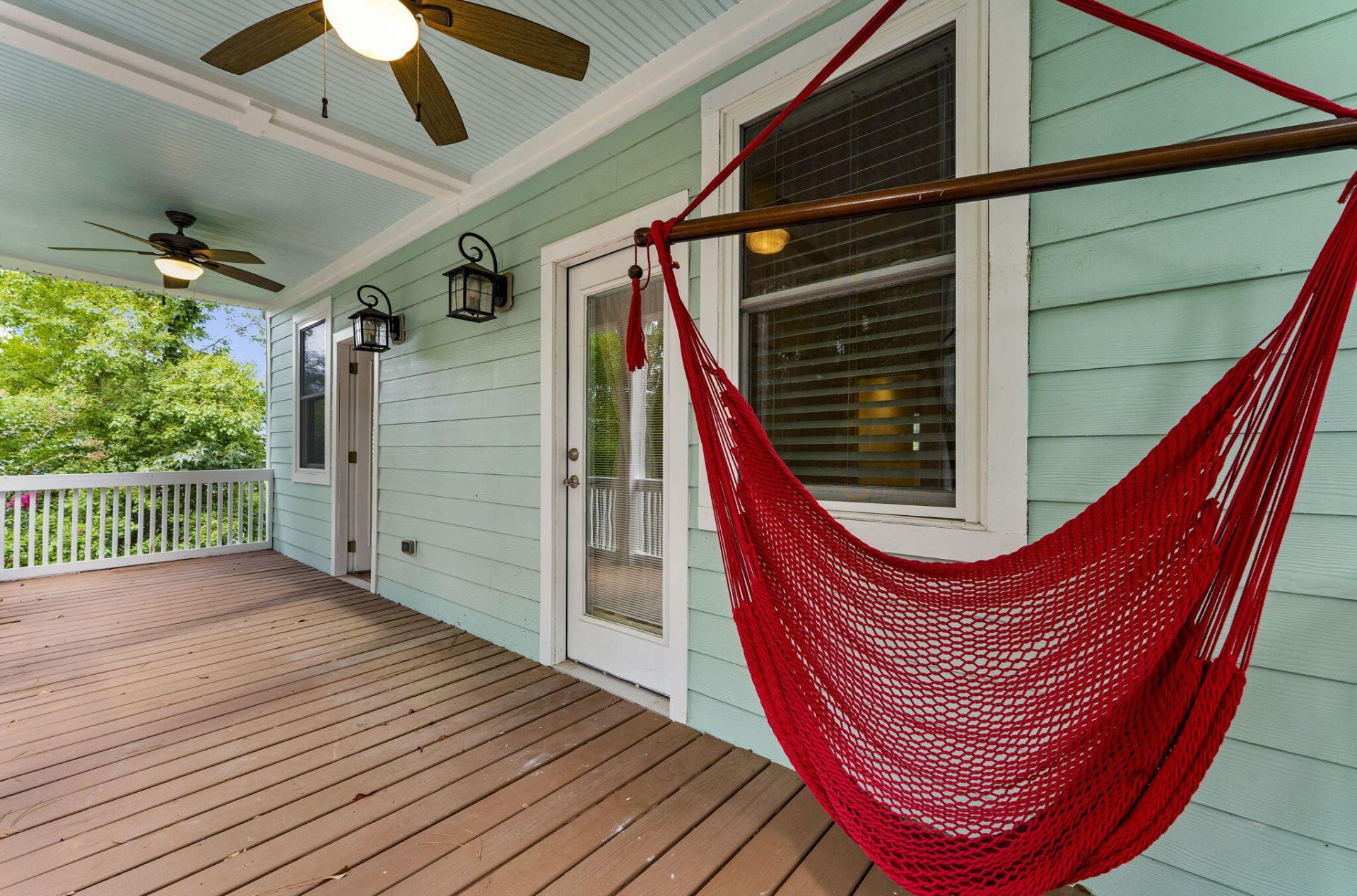 108 Lowndes Lane Photo 35