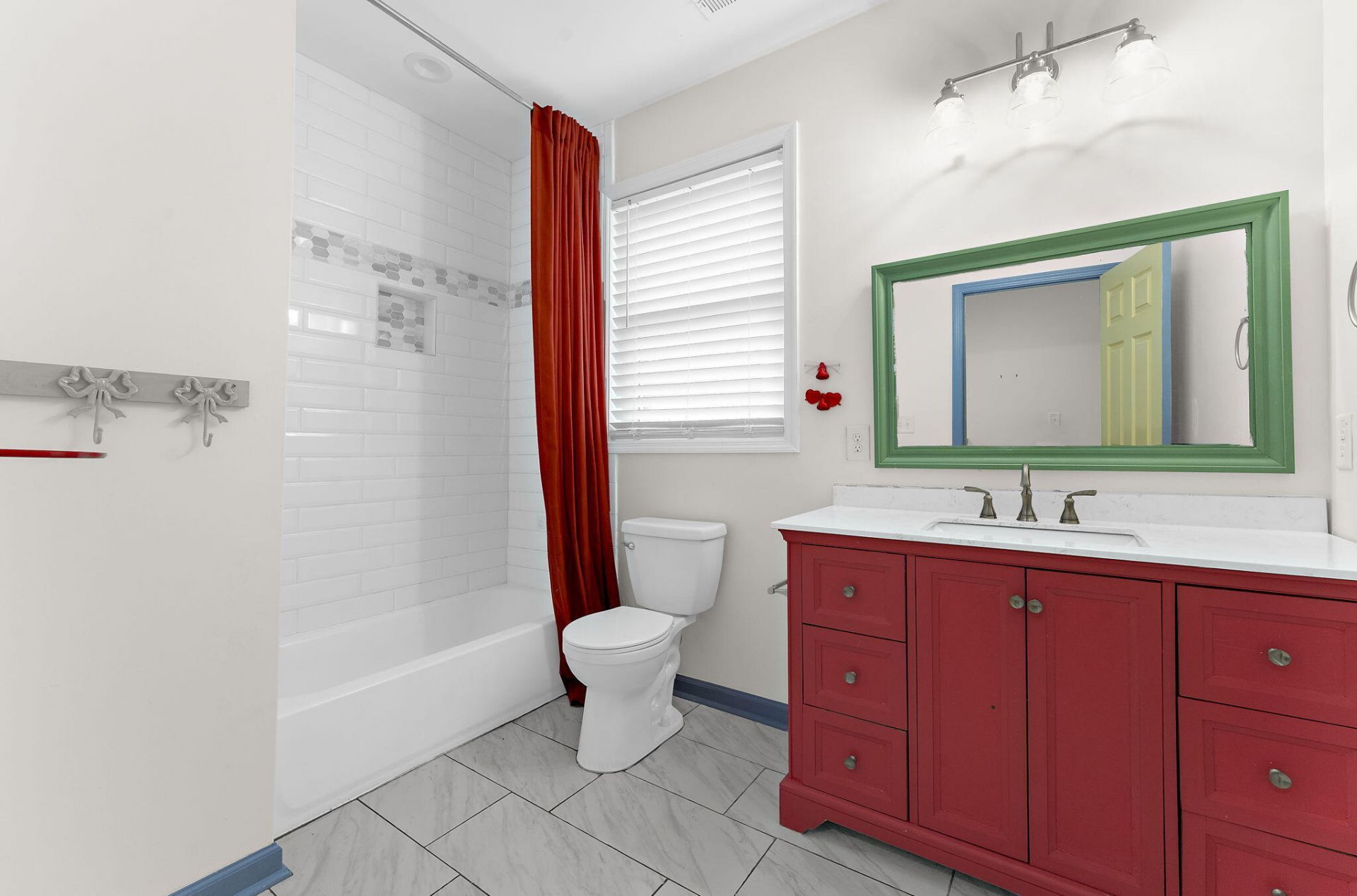 108 Lowndes Lane Photo 45