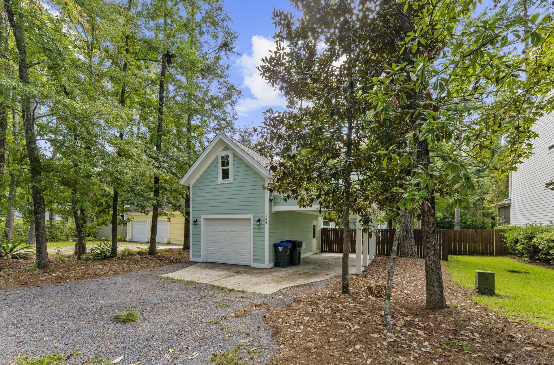 108 Lowndes Lane Photo 59
