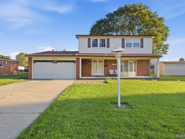 37318 Catherine Marie Drive , Sterling Heights, Mi 48312