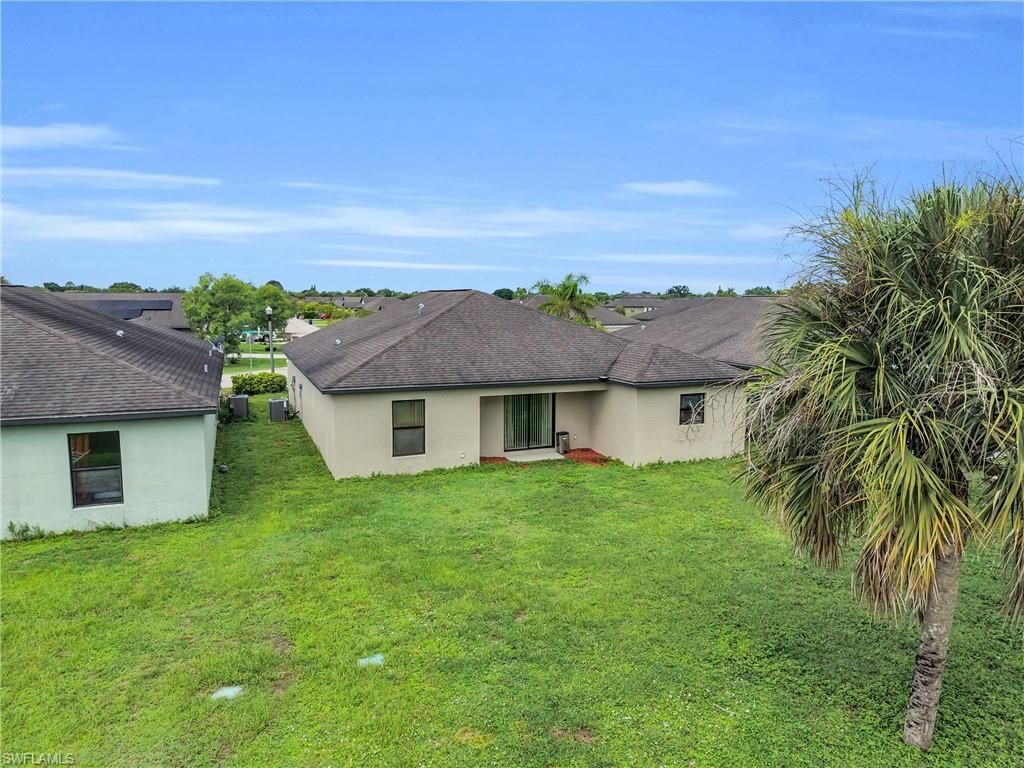 169 Shadow Lakes Dr, Lehigh Acres, FL 33974 Photo