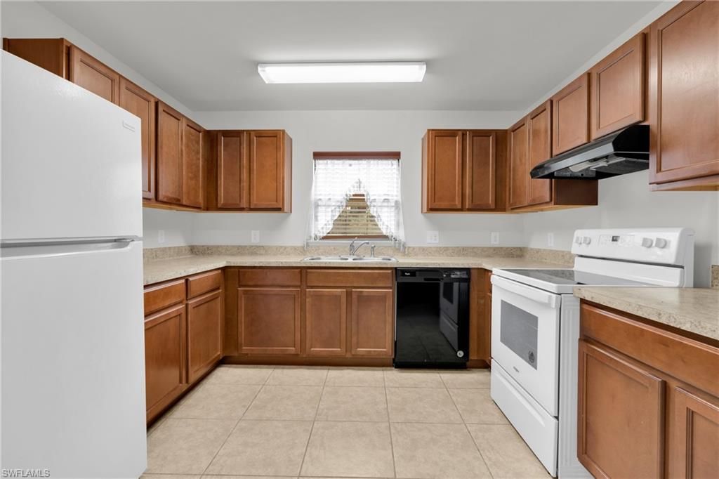 169 Shadow Lakes Dr, Lehigh Acres, FL 33974 Photo