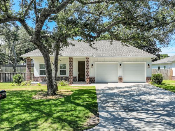 610 Fifth Street, Destin, FL 32541