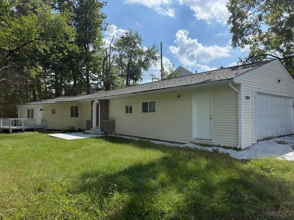 1404 S Waggoner Road , Reynoldsburg, OH 43068