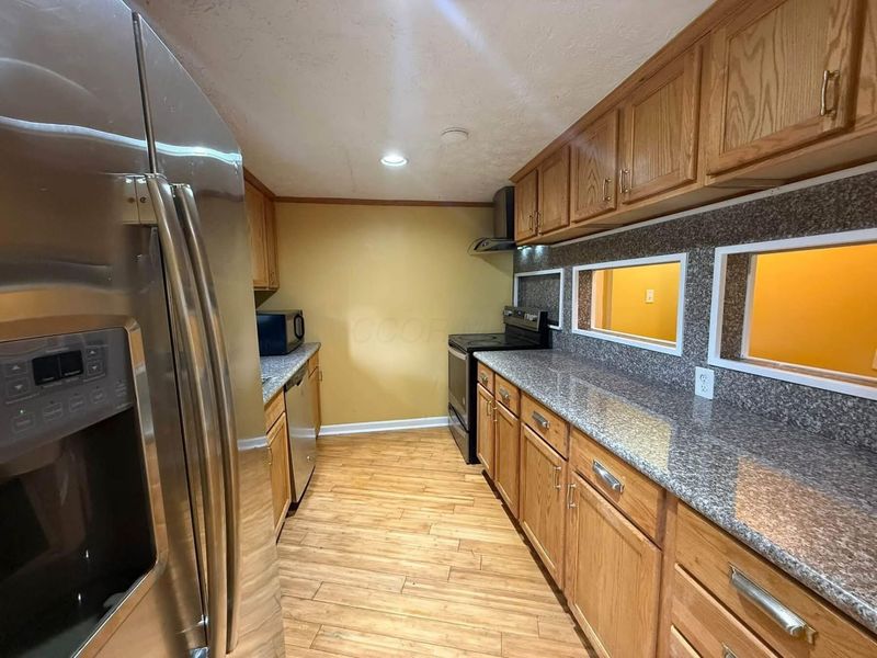 1404 S Waggoner Road, Reynoldsburg, OH 43068 Photo 12