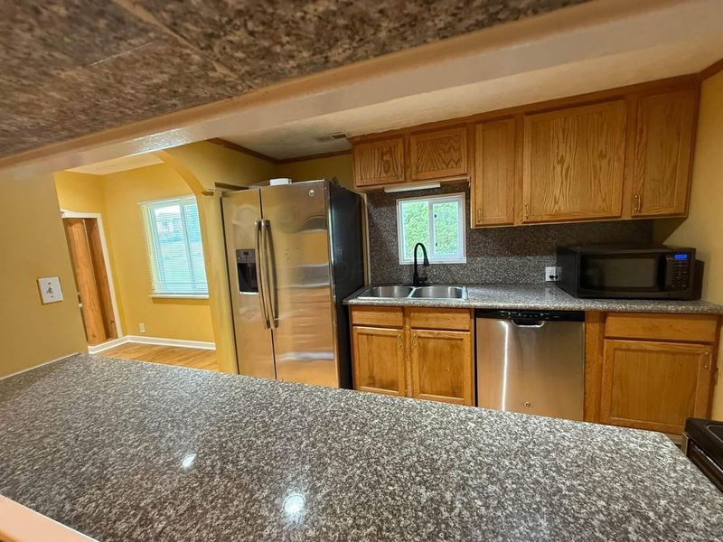 1404 S Waggoner Road, Reynoldsburg, OH 43068 Photo 14