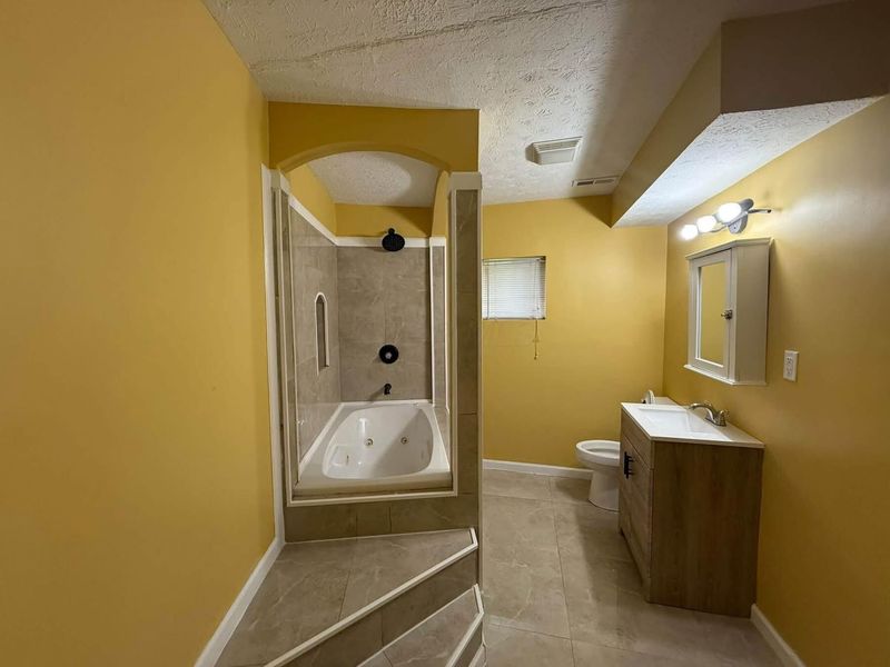 1404 S Waggoner Road, Reynoldsburg, OH 43068 Photo 20