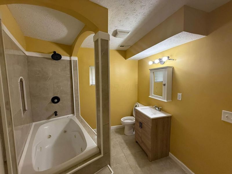 1404 S Waggoner Road, Reynoldsburg, OH 43068 Photo 26