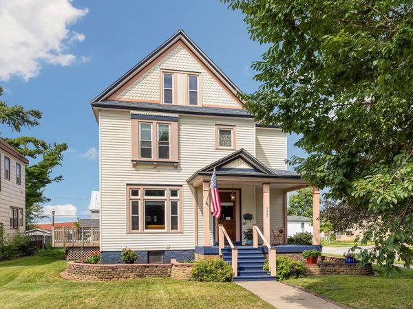 702 5th AVENUE S, La Crosse, WI 54601