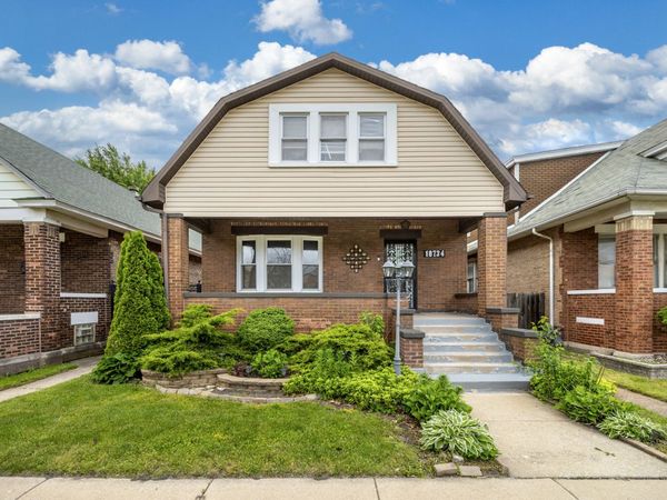 10734 S Avenue F, Chicago, IL 60617