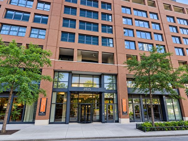 637 N Wells Street, Unit 3714, Chicago, IL 60654