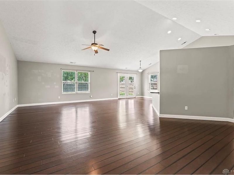 4660 Hialeah Park, Huber Heights, OH 45424 Photo 11