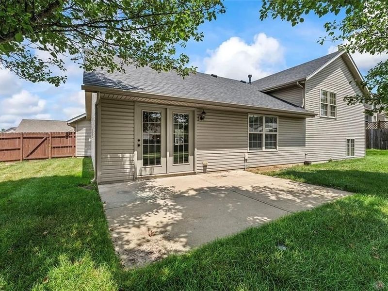 4660 Hialeah Park, Huber Heights, OH 45424 Photo 2