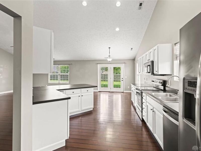4660 Hialeah Park, Huber Heights, OH 45424 Photo 7