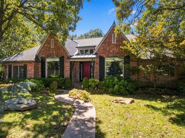 8308 S Allegheny Avenue, Tulsa, OK 74137