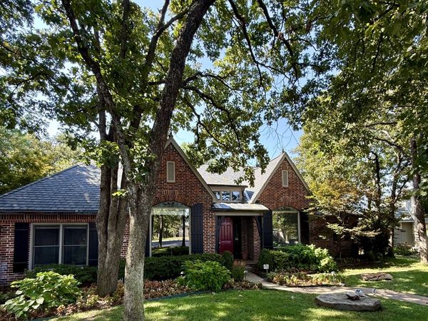 8308 S Allegheny Avenue, Tulsa, OK 74137