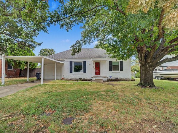 925 S Richmond Avenue , Tulsa, OK 74112