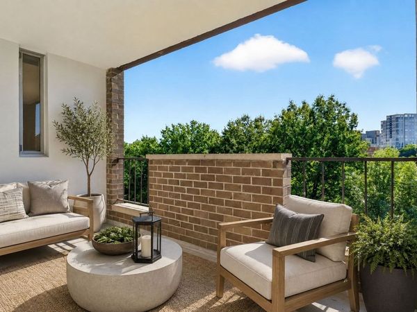 33 Pond Ave, Unit 609, Brookline, MA 02445