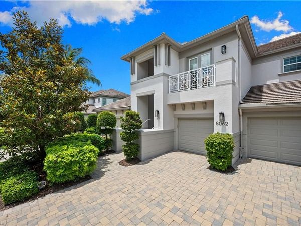 8062 Signature Club CIR, Unit 201, NAPLES, FL 34113