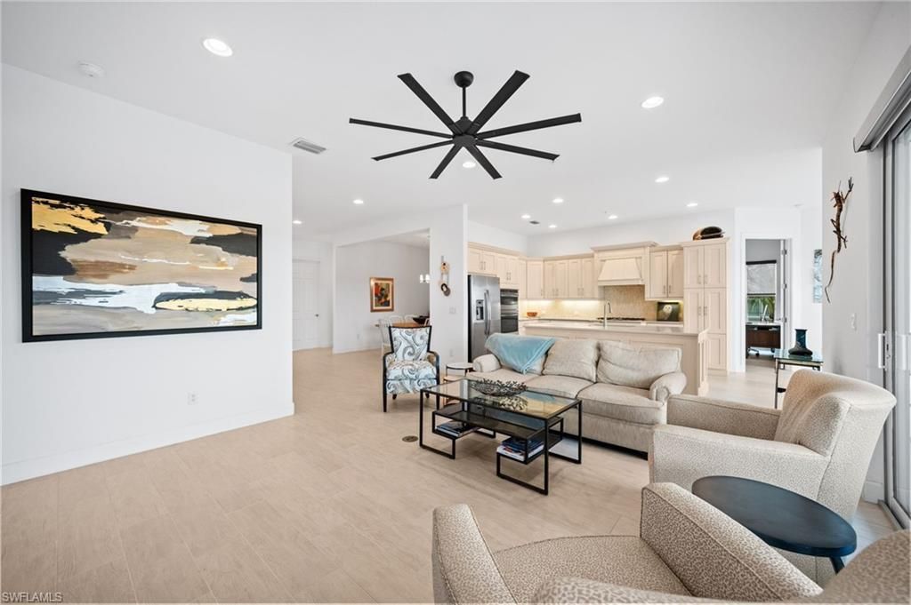 8062 Signature Club Cir, Unit 201, Naples, FL 34113 Photo