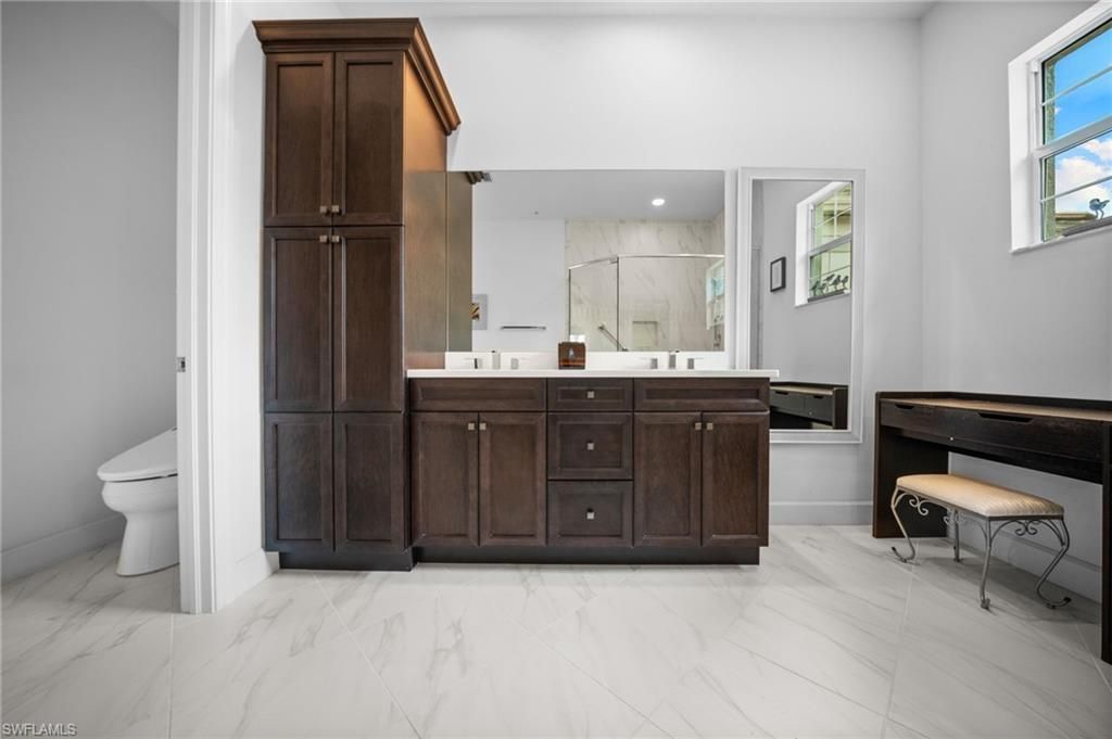 8062 Signature Club Cir, Unit 201, Naples, FL 34113 Photo