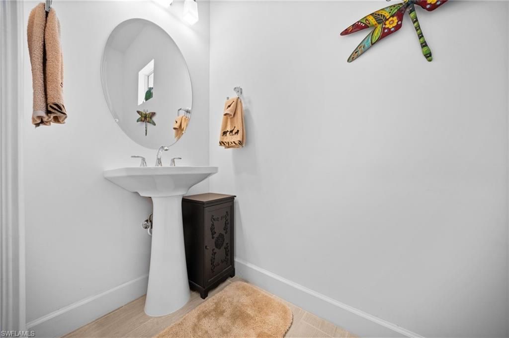 8062 Signature Club Cir, Unit 201, Naples, FL 34113 Photo