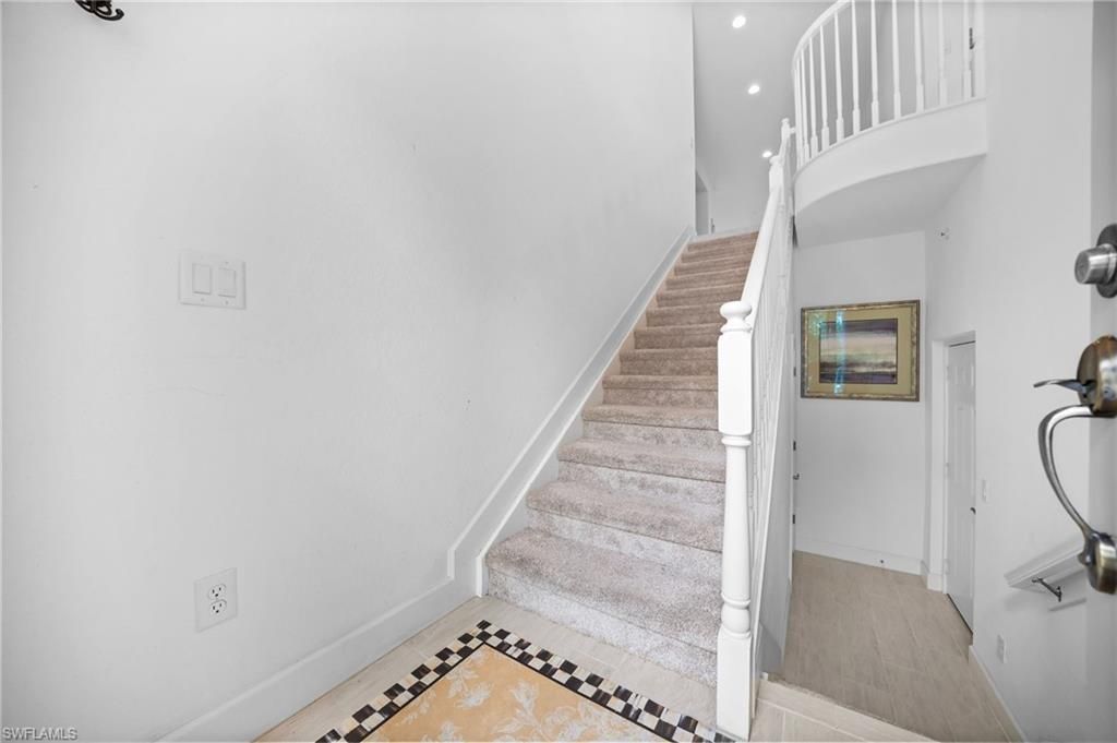 8062 Signature Club Cir, Unit 201, Naples, FL 34113 Photo