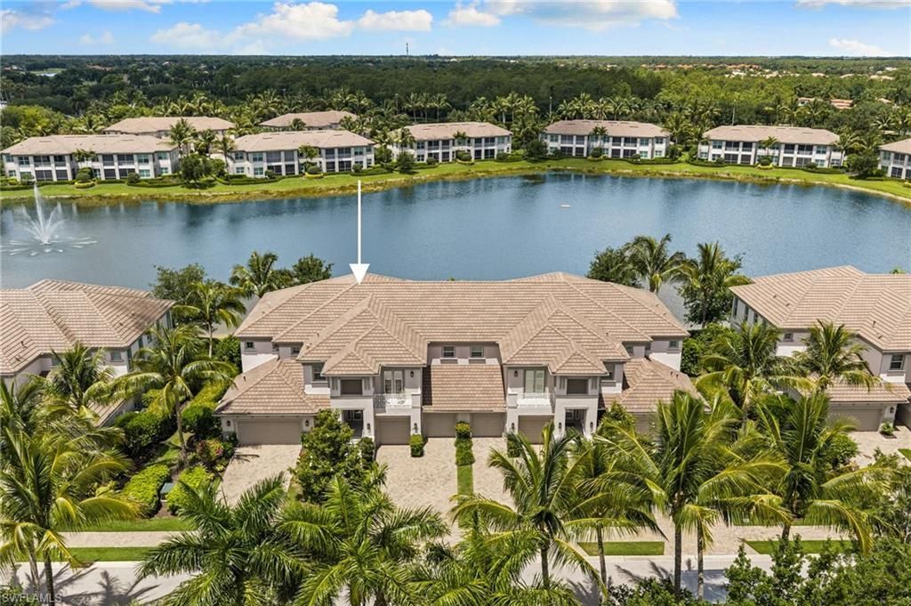 8062 Signature Club Cir, Unit 201, Naples, FL 34113 Photo