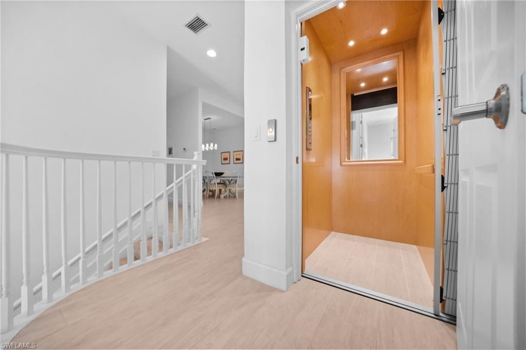 8062 Signature Club Cir, Unit 201, Naples, FL 34113 Photo