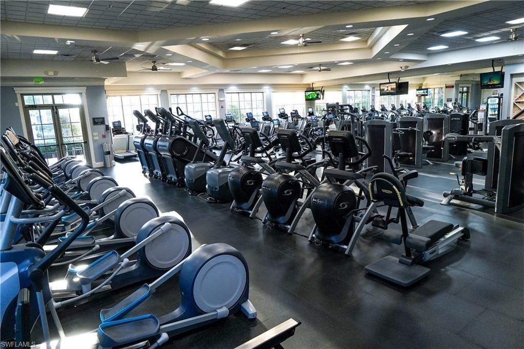 8062 Signature Club Cir, Unit 201, Naples, FL 34113 Photo