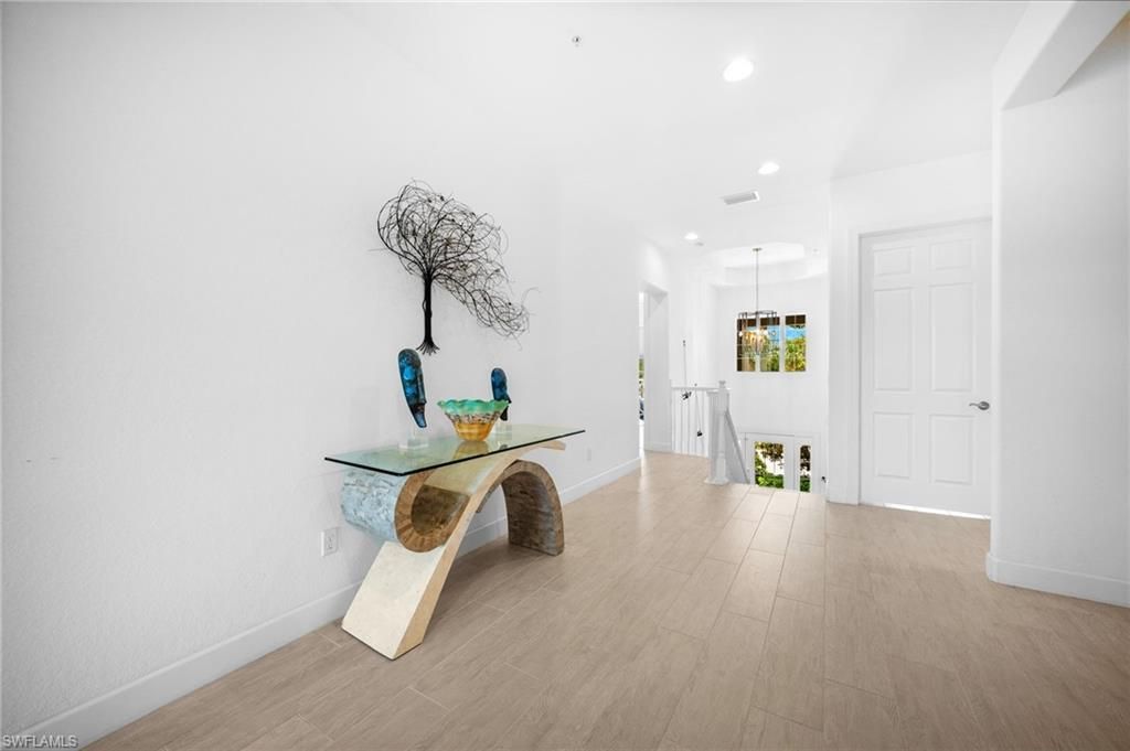8062 Signature Club Cir, Unit 201, Naples, FL 34113 Photo