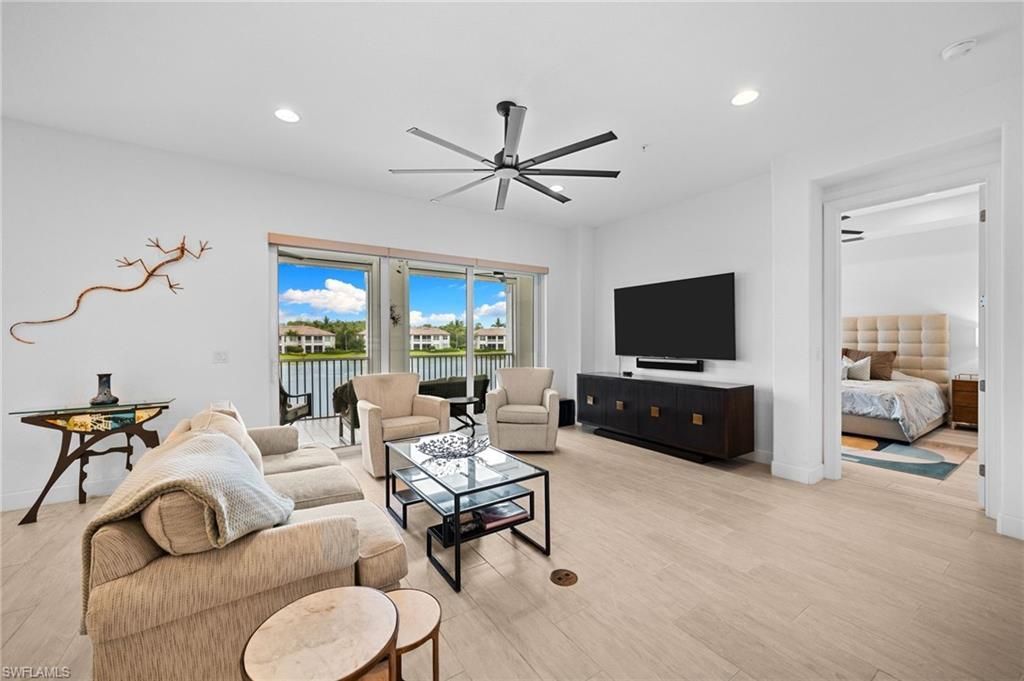 8062 Signature Club Cir, Unit 201, Naples, FL 34113 Photo