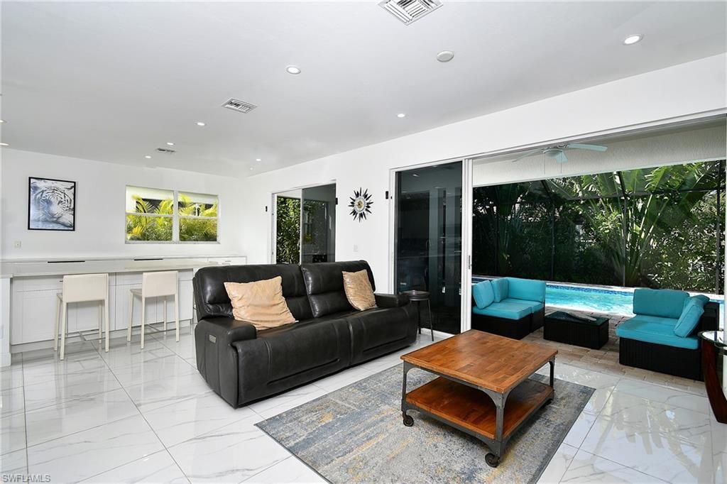 8213 Laurel Lakes Blvd, Naples, FL 34119 Photo