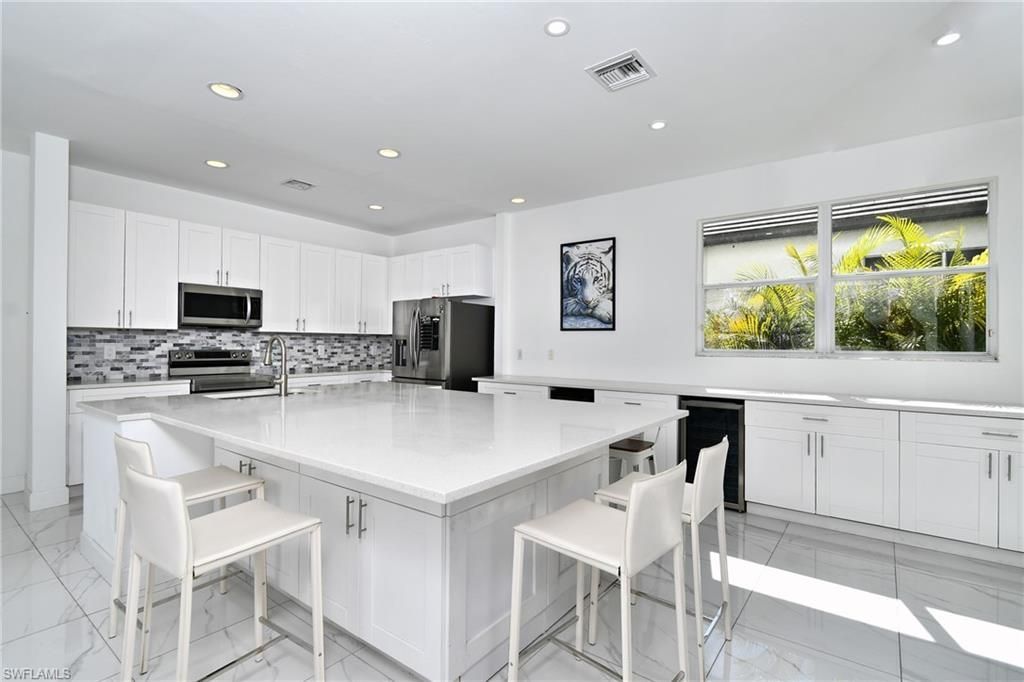 8213 Laurel Lakes Blvd, Naples, FL 34119 Photo