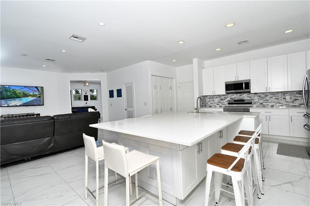 8213 Laurel Lakes Blvd, Naples, FL 34119 Photo