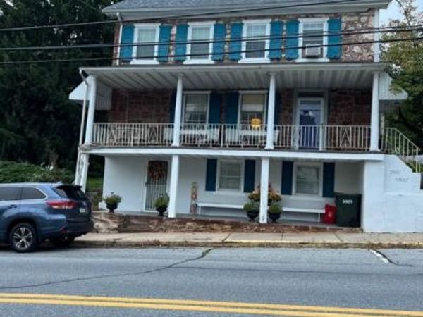 2 MAIN STREET W, ADAMSTOWN, PA 19501