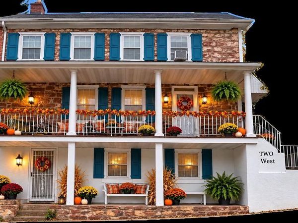 2 MAIN STREET W, ADAMSTOWN, PA 19501