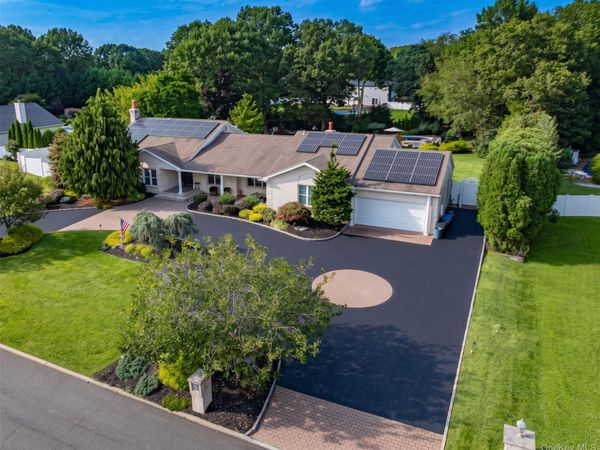 9 Elderwood Drive, Saint James, NY 11780
