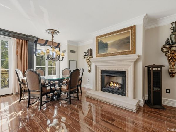 323 Trump Park , Shrub Oak, NY 10588
