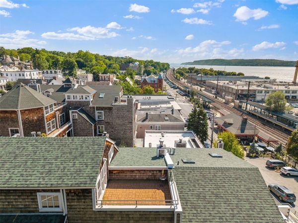 27 N Buckhout Street , Unit 10, Irvington, NY 10533