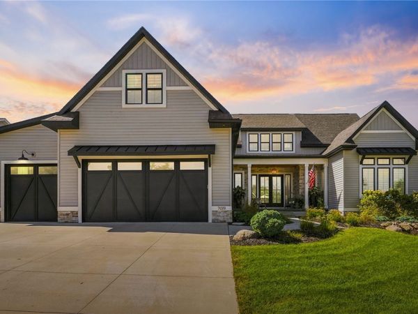 7019 Cottage Ridge Ct NE , Cedar Rapids, IA 52411