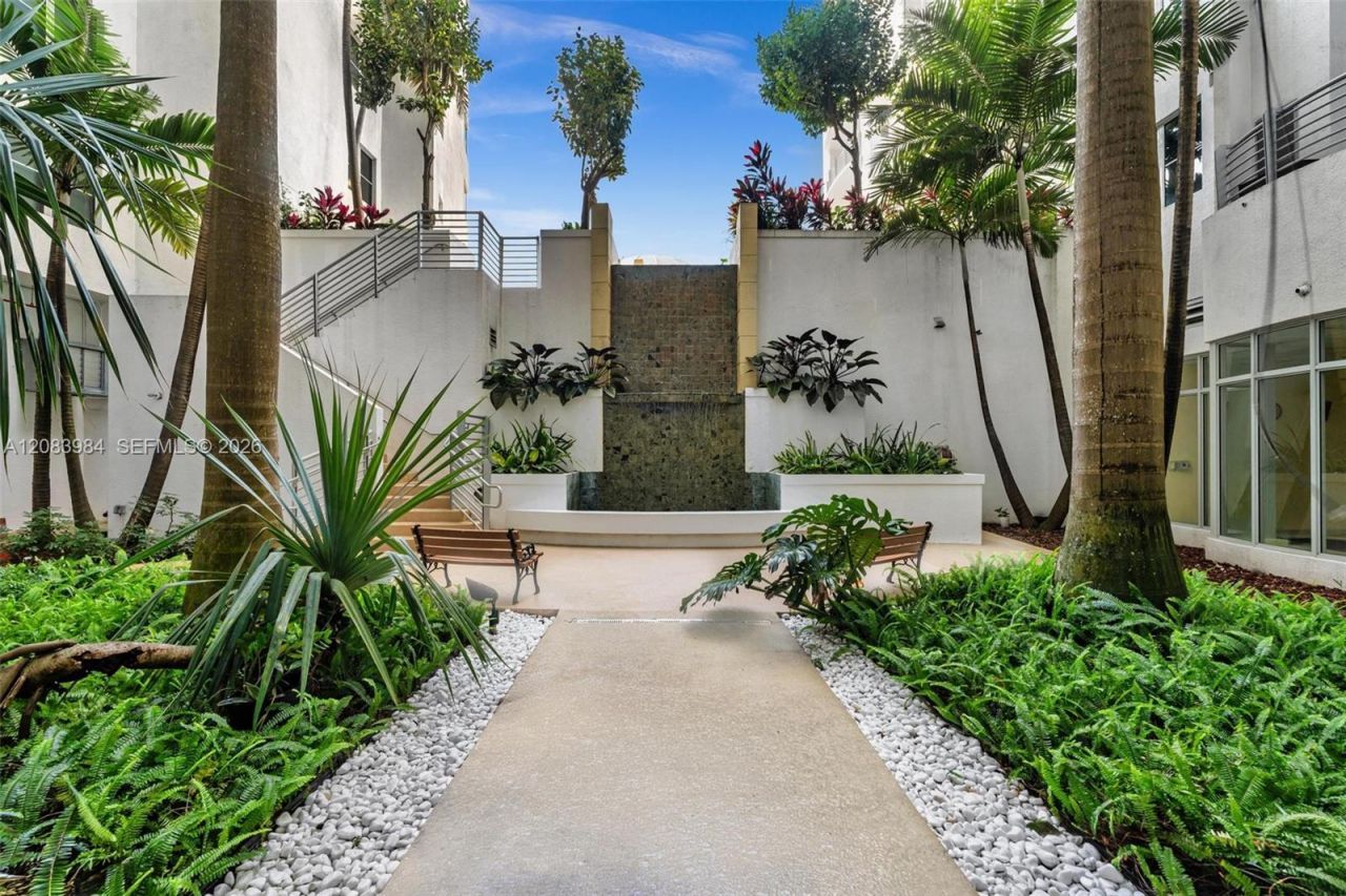 1830 Radius Dr, Unit 1102, Hollywood, FL 33020 Photo