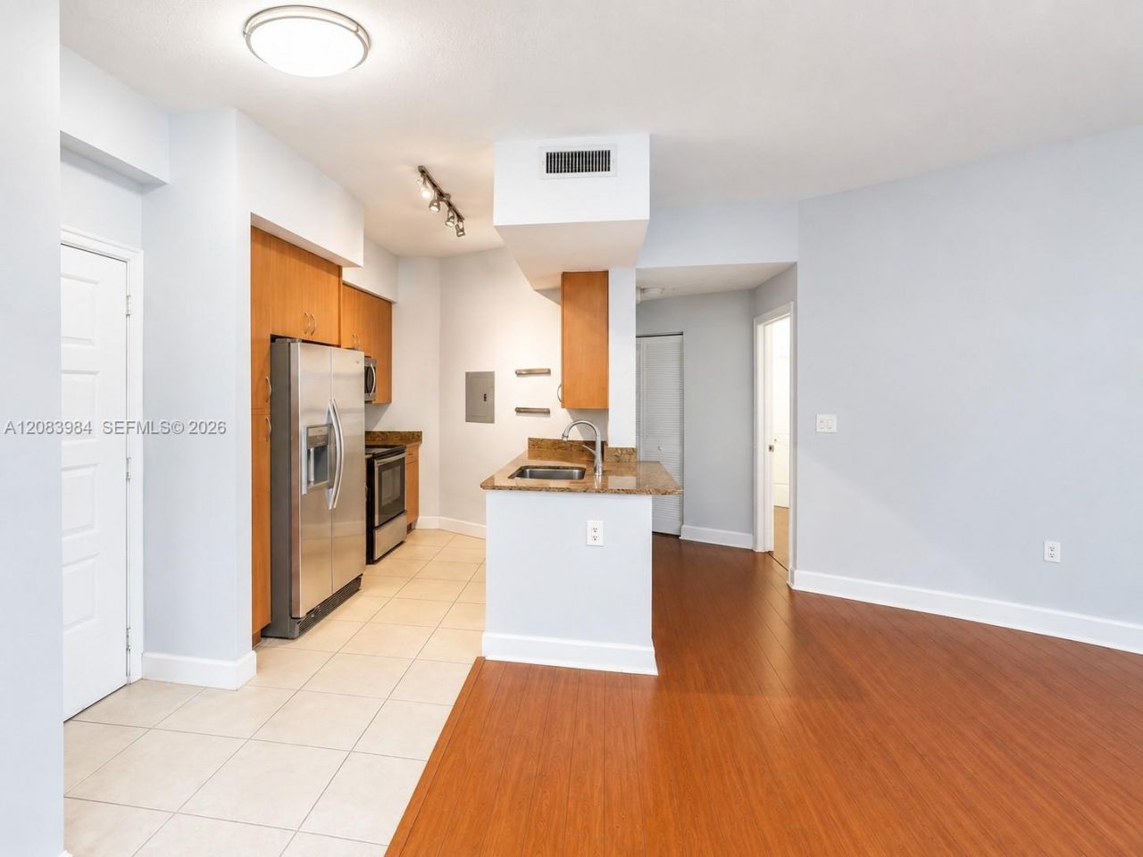 1830 Radius Dr, Unit 1102, Hollywood, FL 33020 Photo